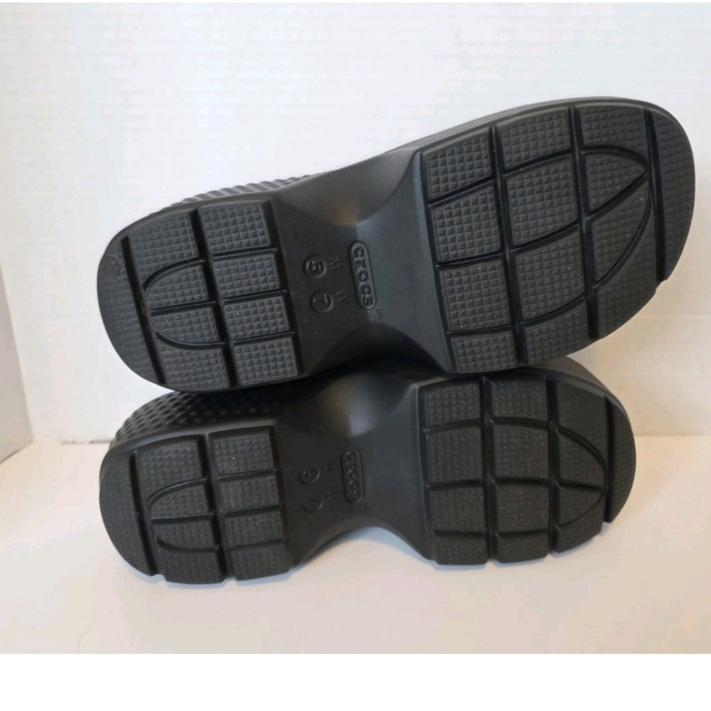 Crocs Stomp Loafer Unisex Black Slip On Platform Casual Sandal Womens 7 Mens 5 - Picture 9 of 10